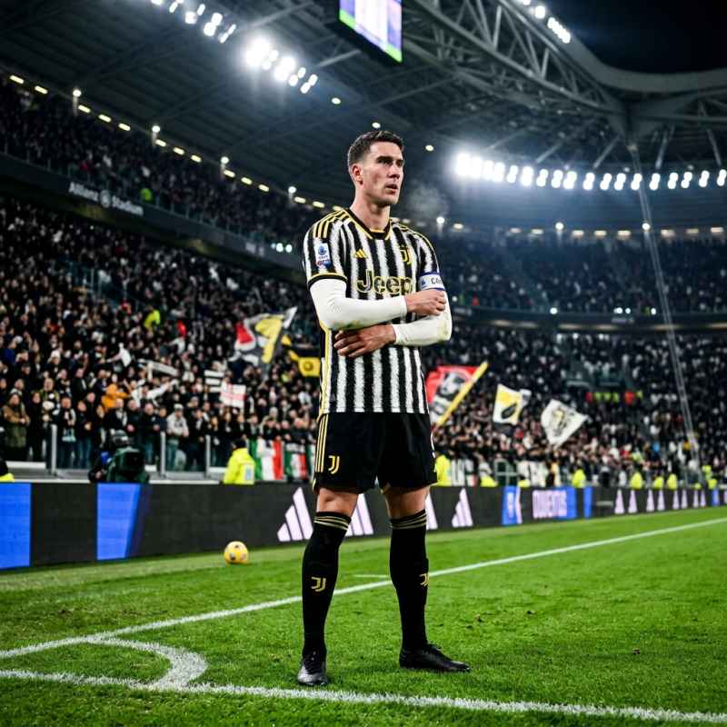 Vlahovic Transfer: Will He Stay at Juve?